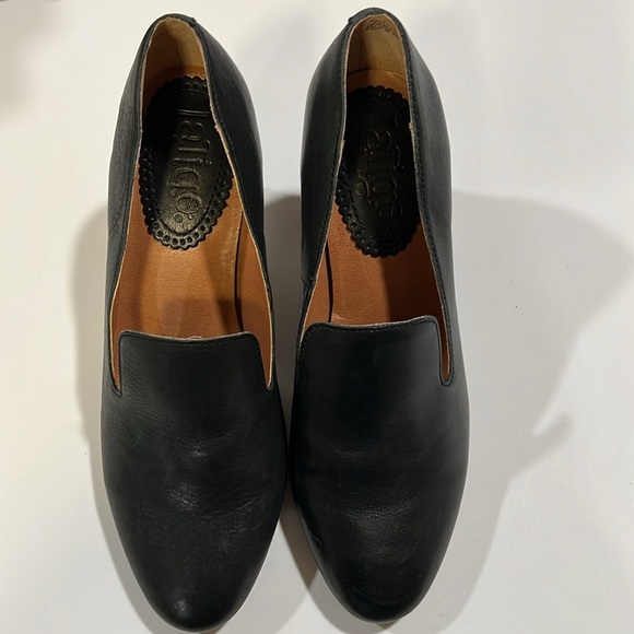 Latigo - 8.5, black leather heels, Kala - Picture 7 of 13